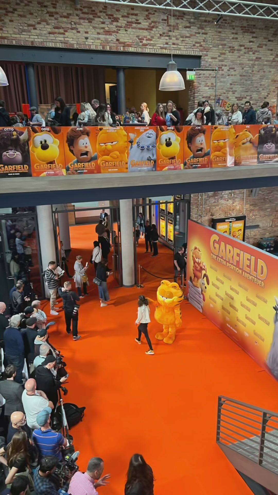 Garfield Premiere 🧡
📍 @kinoinderkulturbrauerei 
WE LOVE GARFIELD AND HIS FRIENDS!😍
Thank you @sonypictures.de for thi